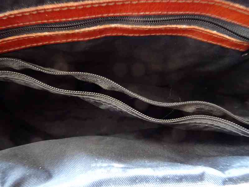 Kožená dámská kabelka přes rameno, elegantní  - foto 3