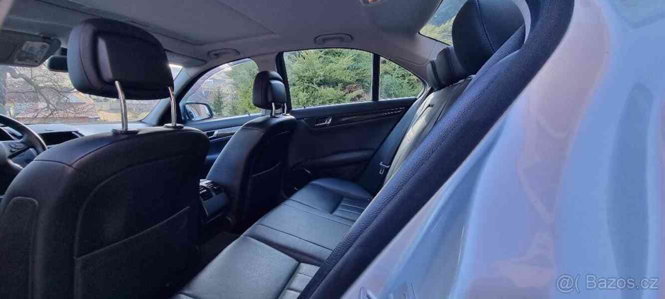 Mercedes-Benz Třídy C 2,0   C320 Cdi Elegance - foto 6