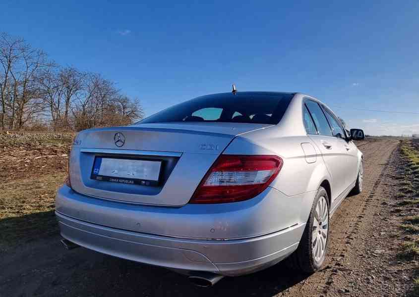 Mercedes-Benz Třídy C 2,0   C320 Cdi Elegance - foto 15