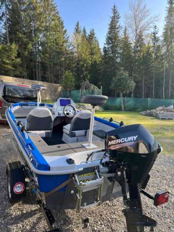 Použitá motorová loď RiverFox 470 s motorem Mercury F 10 EFI - foto 2