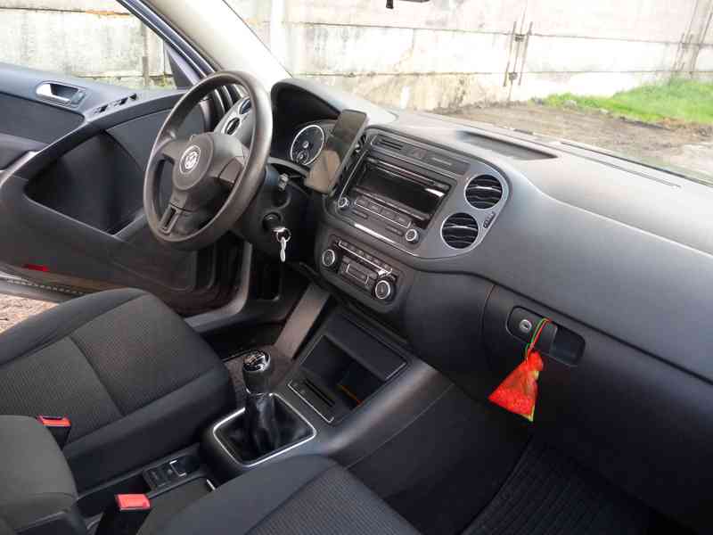 WV TIGUAN 2,0 TDi, 103 kW, koupen v ČR 5/2014 !! - foto 11