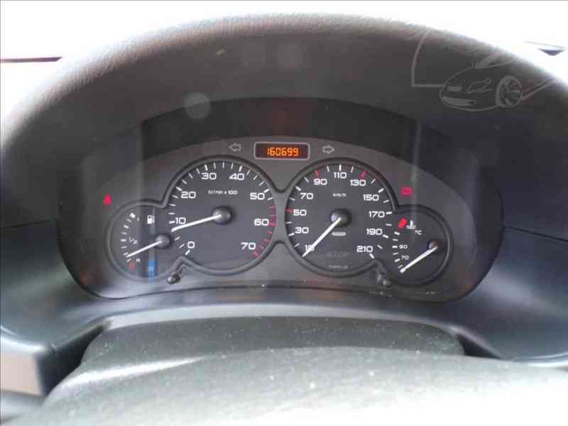 Peugeot Partner 1,6 HDI N1,TAŽNÉ ZAŘÍZENÍ - foto 4