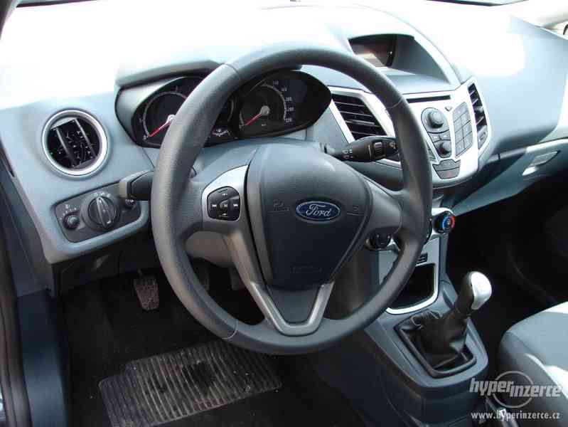 Ford Fiesta 1.25i r.v.2010 (koupeno v čr nové) - foto 5