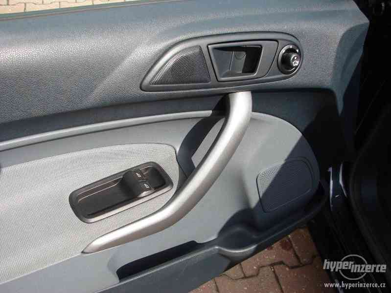 Ford Fiesta 1.25i r.v.2010 (koupeno v čr nové) - foto 6
