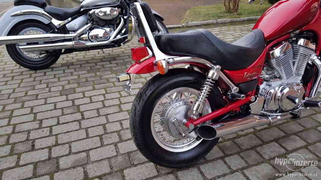 Suzuki VS 800 Intruder - foto 5