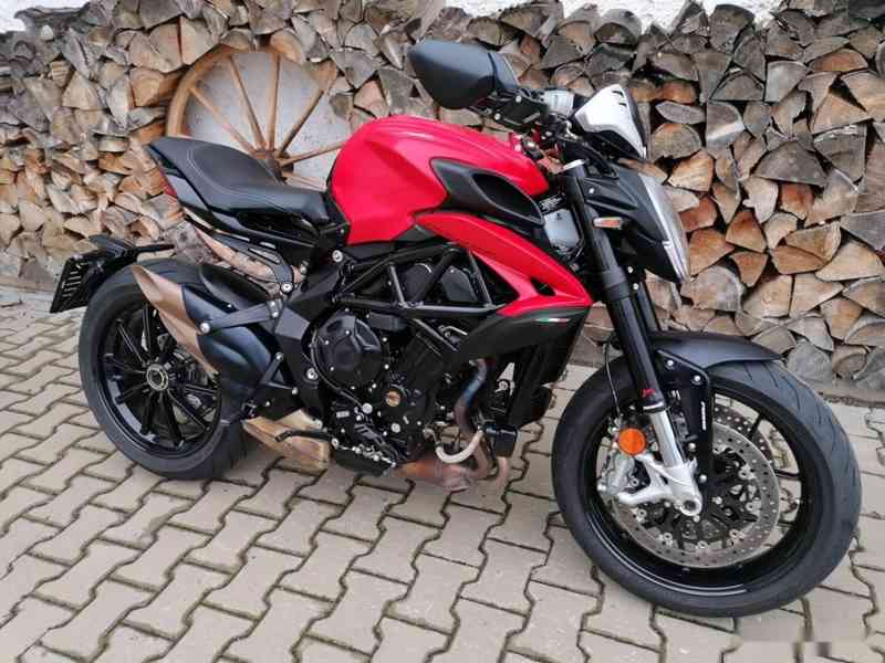 MV Agusta Dragster 800 ROSSO - foto 1