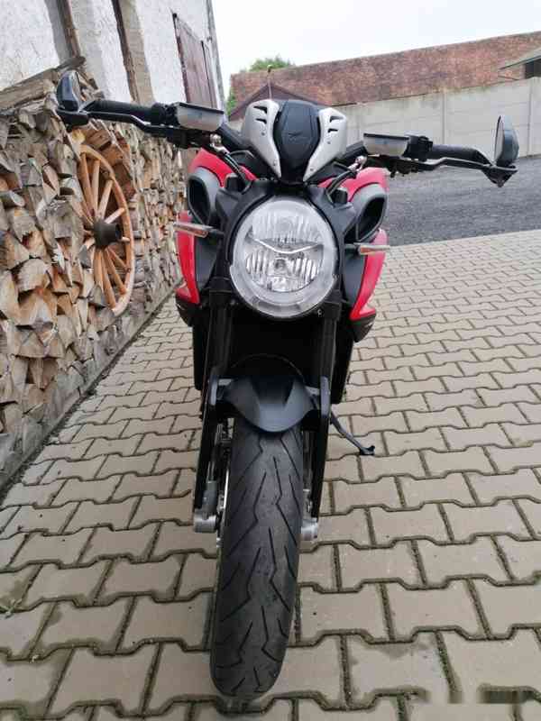 MV Agusta Dragster 800 ROSSO - foto 14