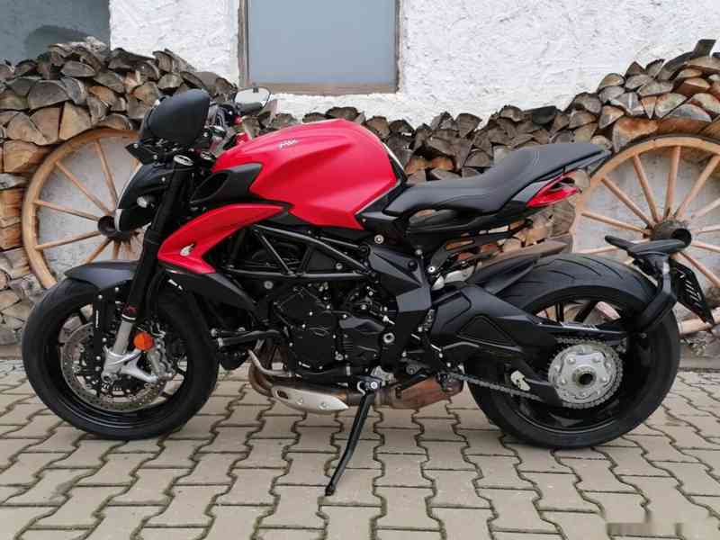 MV Agusta Dragster 800 ROSSO - foto 7