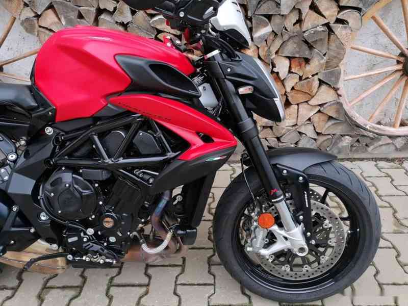 MV Agusta Dragster 800 ROSSO - foto 4
