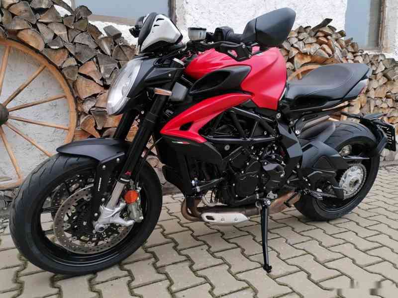 MV Agusta Dragster 800 ROSSO - foto 6