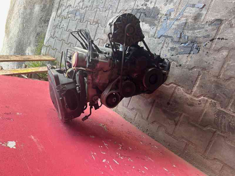 Motor 1,3 Škoda Felicia 781.136B kompletní motor - foto 2