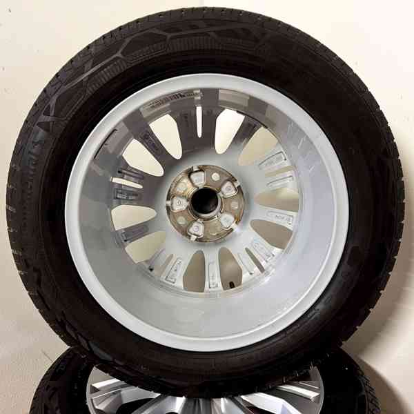 VW T5/T6/T6.1 ARACAJU 5x120 R17 ET55+LETNÍ 215/60R17C 8mm - foto 8