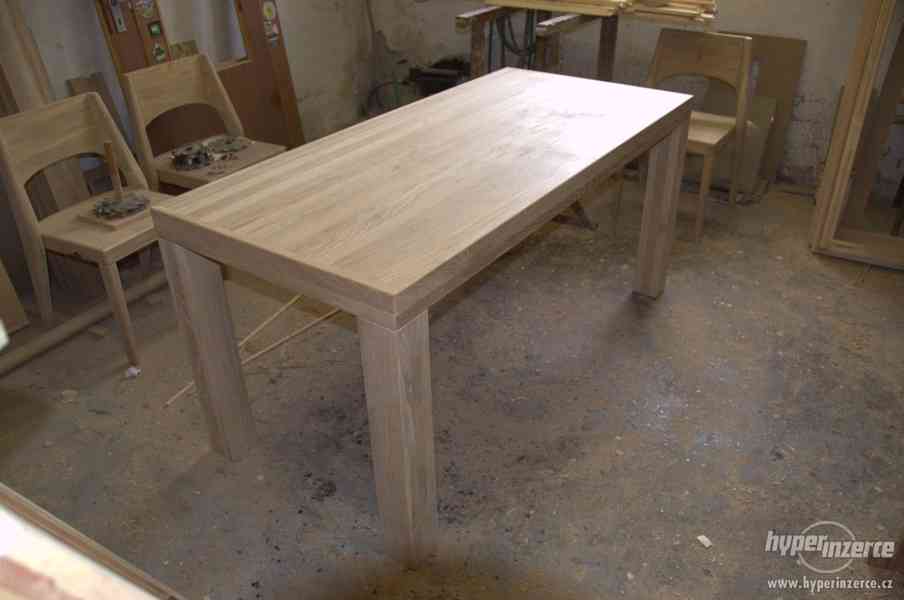 Masivní dubový stůl+6 originálních židlí - foto 5