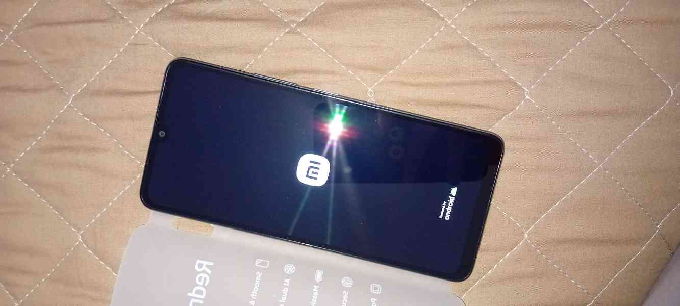 Mobilní telefon  - foto 2