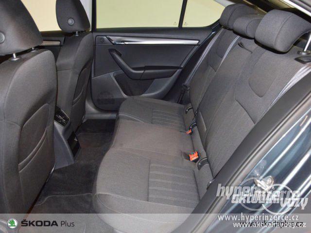 Škoda Octavia 2.0, nafta, automat, r.v. 2017, navigace - foto 2