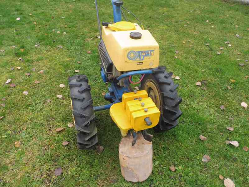 koupím malotraktor agzat nebo vari - foto 1