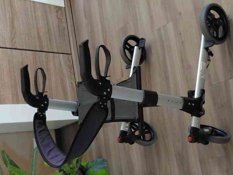 Chodítko pro seniory - foto 2