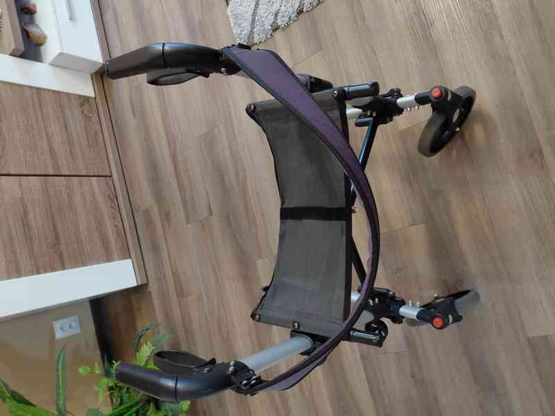 Chodítko pro seniory - foto 4