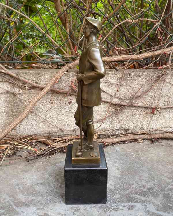 Bronzová socha soška Golf Golfista  - foto 9