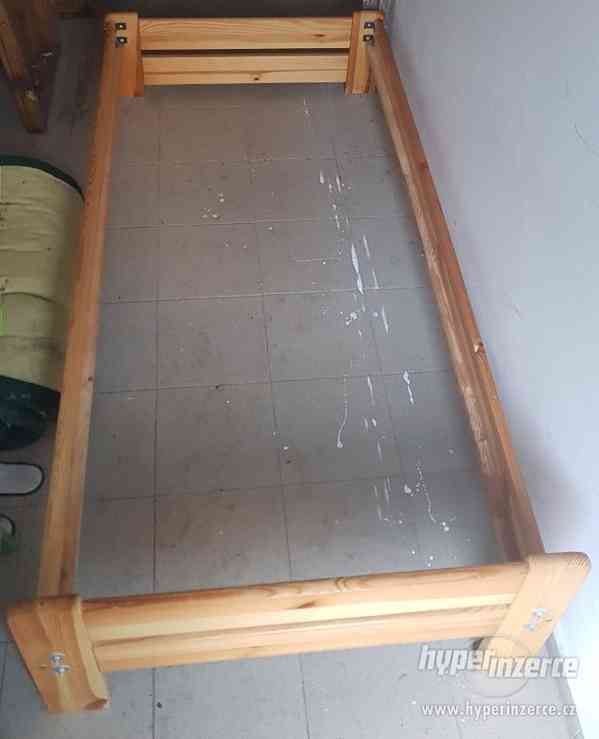 Postel, rošt a matrace - foto 2