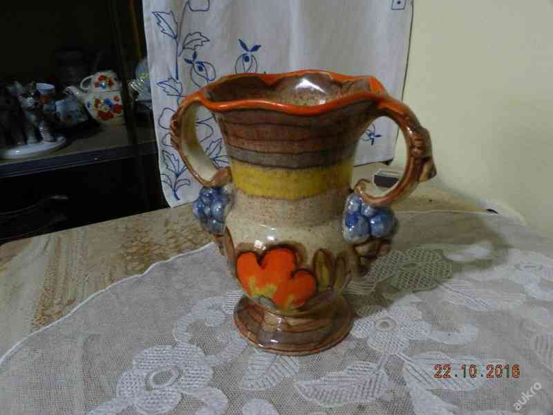 Krásná stará masivní Keramická Váza Značeno