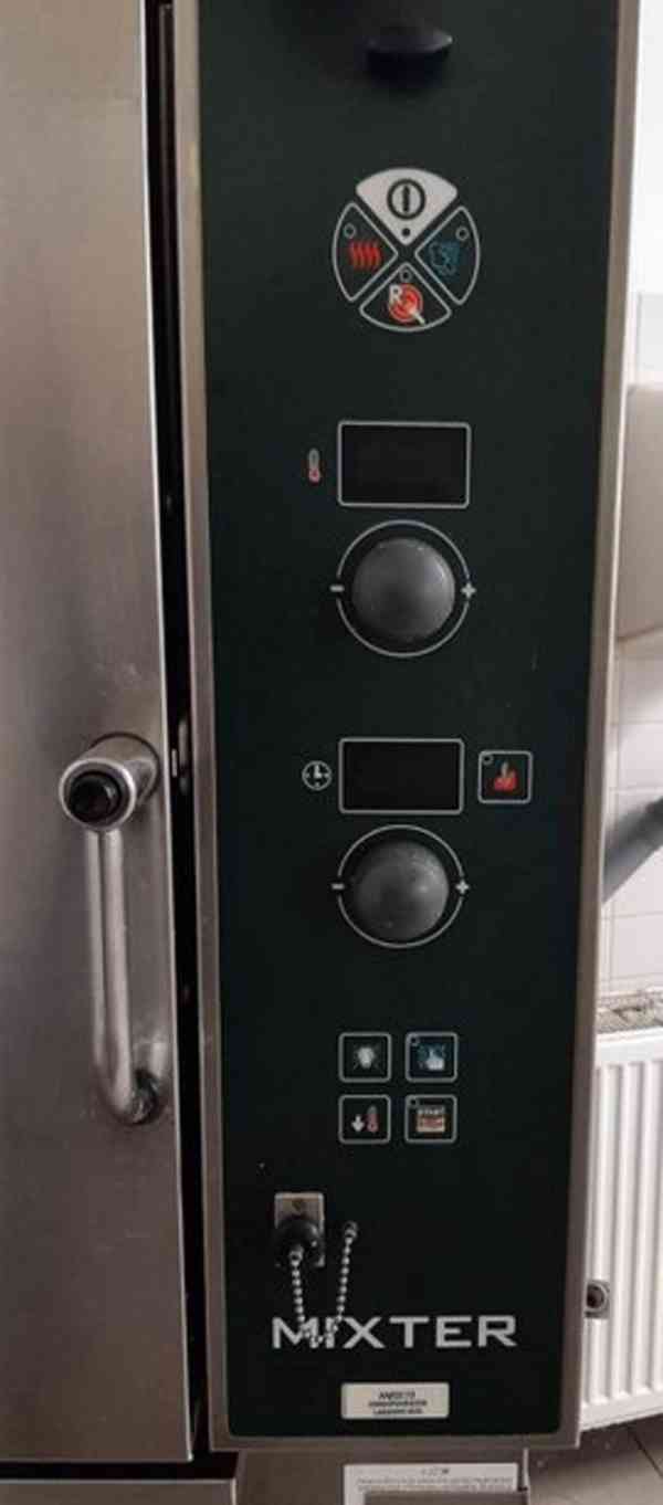 Konvektomat - Nefunkční, patrně elektronika 830X950X800mm  - foto 4