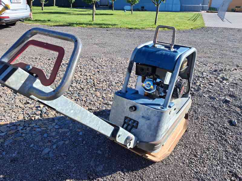 Vibrační deska Swepac FB225 240 kg, 30 kN, 6 kW
