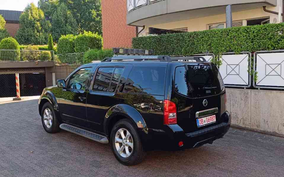 Nissan Pathfinder 2,5DCi SE 140kw - foto 6