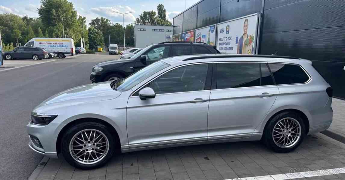 Volkswagen Passat 2,0 B8 2020 Rok 132 kw - foto 18