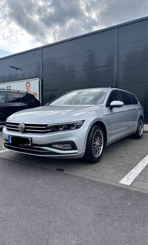 Volkswagen Passat 2,0 B8 2020 Rok 132 kw - foto 3