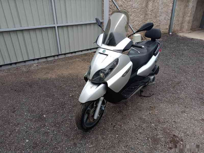 Piaggio X7 125 CZ doklady v ceně Najeto 10 tis. - foto 4