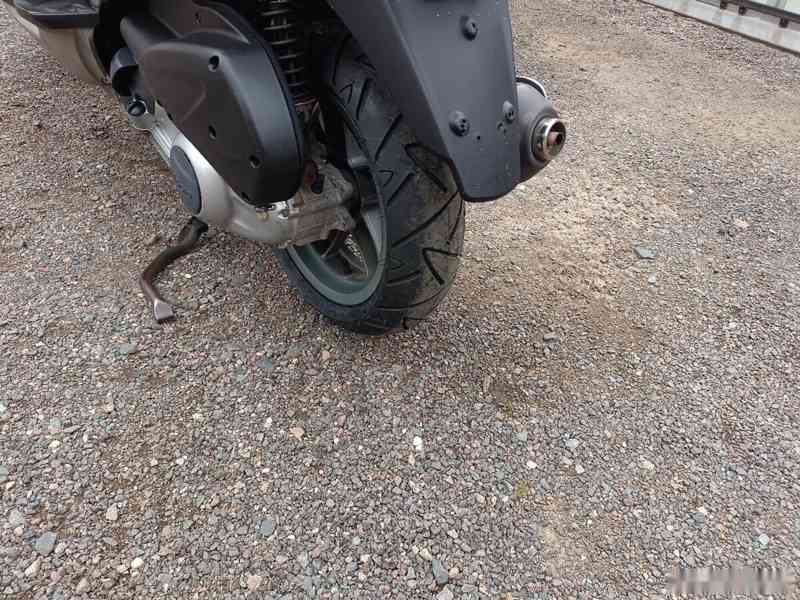 Piaggio X7 125 CZ doklady v ceně Najeto 10 tis. - foto 16