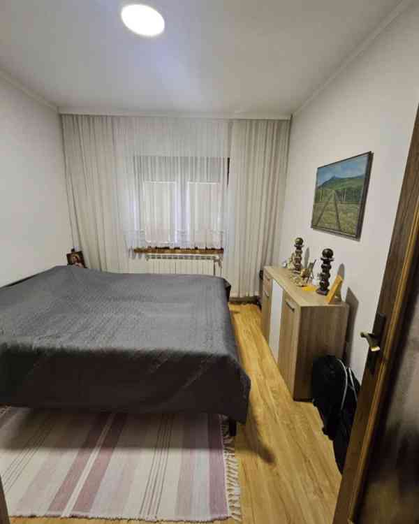 Prostorná patrová rodinná vila ve Vršci  - foto 13