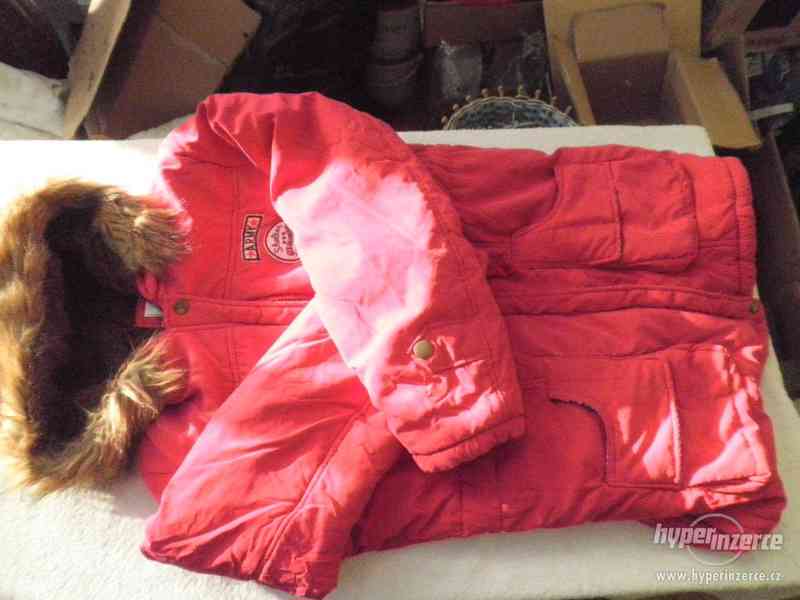 damska bunda  s kapuci, cervena ,zimni 40/42 - foto 1