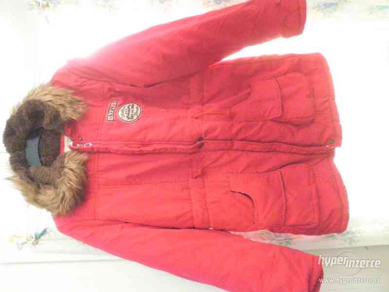 damska bunda  s kapuci, cervena ,zimni 40/42 - foto 3