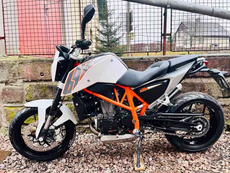 KTM DUKE 690 - 1.Majitel - TOP STAV - foto 2