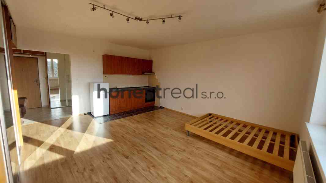 Exkluzivně pronájem 1+kk, Nadační, Brno - Medlánky - foto 5