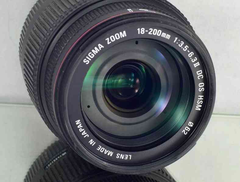 pro Nikon - Sigma DC 18-200mm 1:3.5-6.3 HSM OS II - foto 4