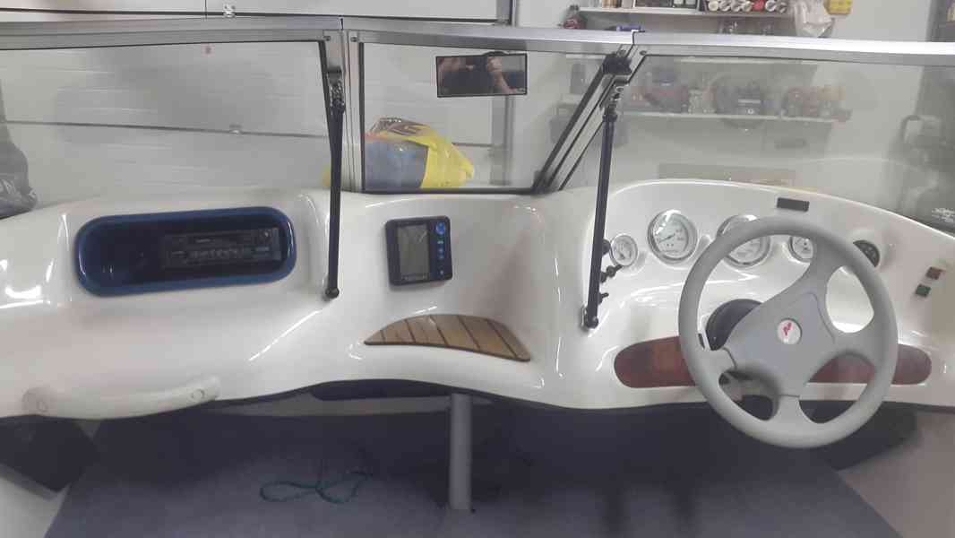 PRODÁM MOTOROVOU LOĎ QUICKSILVER 470 - foto 4