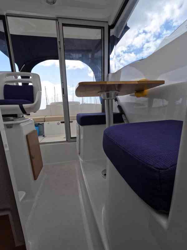 Beneteau Antares 5.80 - foto 11
