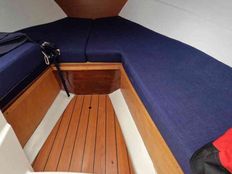 Beneteau Antares 5.80 - foto 10