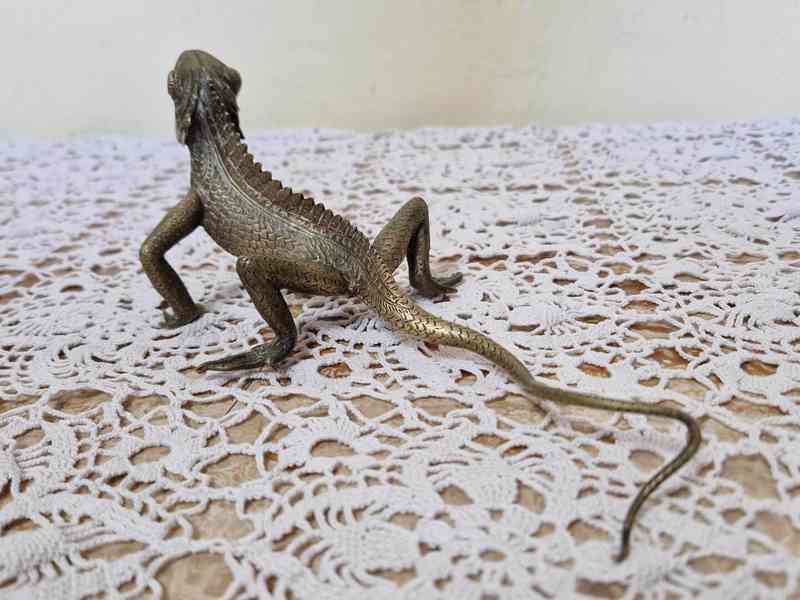 Krásná stará Bronzová Socha Ještěr - foto 7