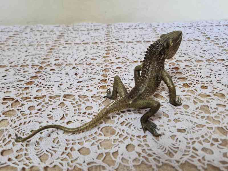 Krásná stará Bronzová Socha Ještěr - foto 4