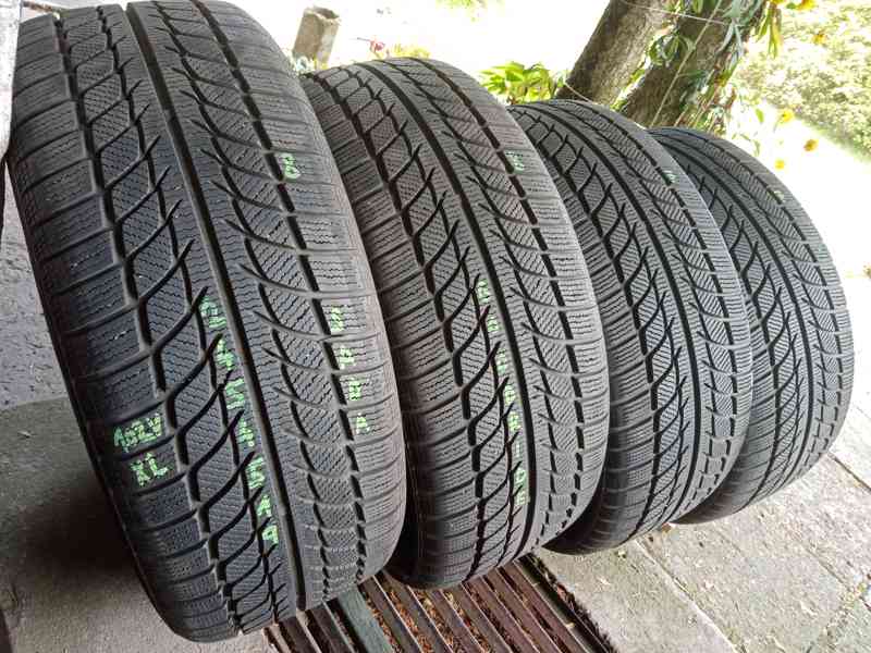 Zimní pneu 4kusy 245/45/19 vzorek 99% GOODRIDE - dobírka - foto 1
