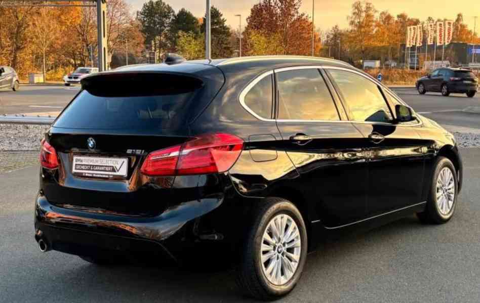 BMW 218i Active Tourer Advantage 4x4 benzín 103kw - foto 3