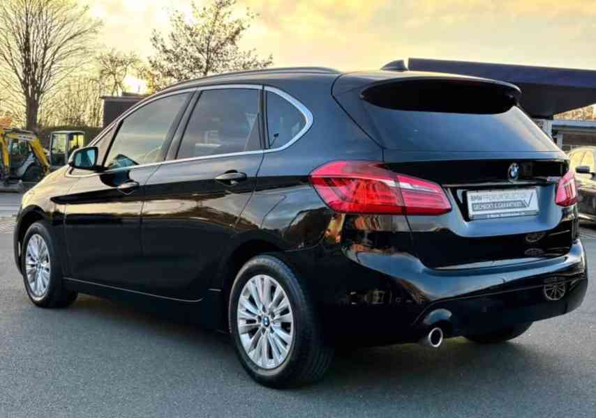 BMW 218i Active Tourer Advantage 4x4 benzín 103kw - foto 4