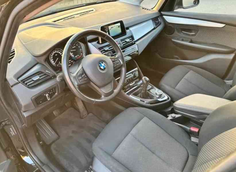 BMW 218i Active Tourer Advantage 4x4 benzín 103kw - foto 13