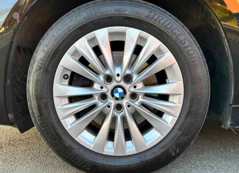 BMW 218i Active Tourer Advantage 4x4 benzín 103kw - foto 10
