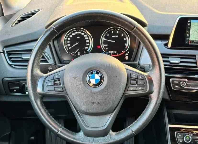 BMW 218i Active Tourer Advantage 4x4 benzín 103kw - foto 16