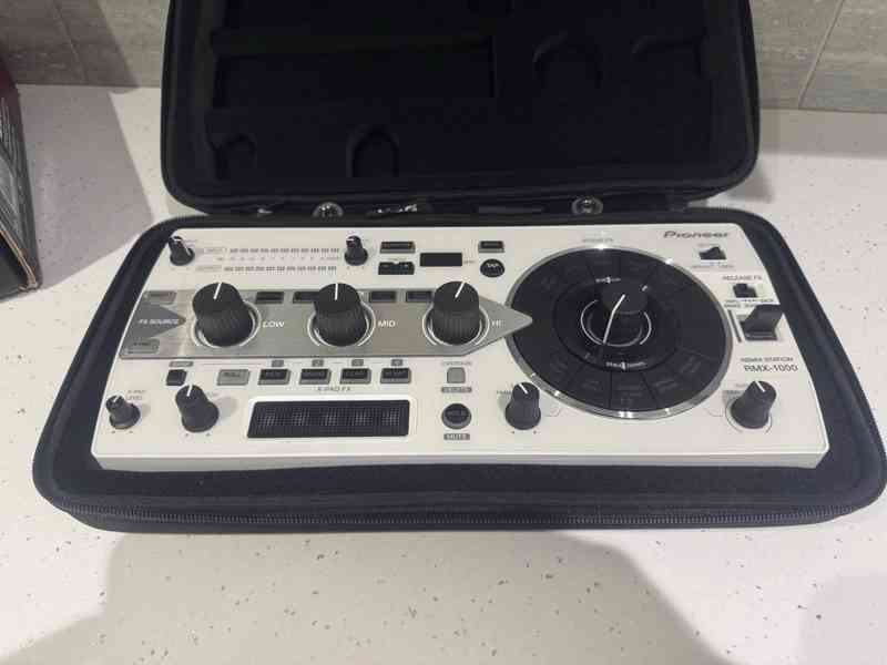 2 x Pioneer CDJ 2000 White + DJM 900W + RMX 1000W + Extra př - foto 5